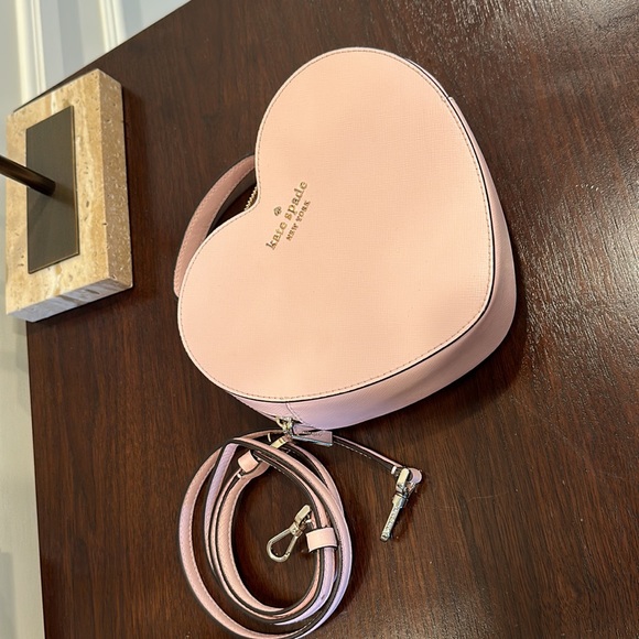 Kate spade heart shoulder or cross body handbag in excellent condition - Picture 5 of 10